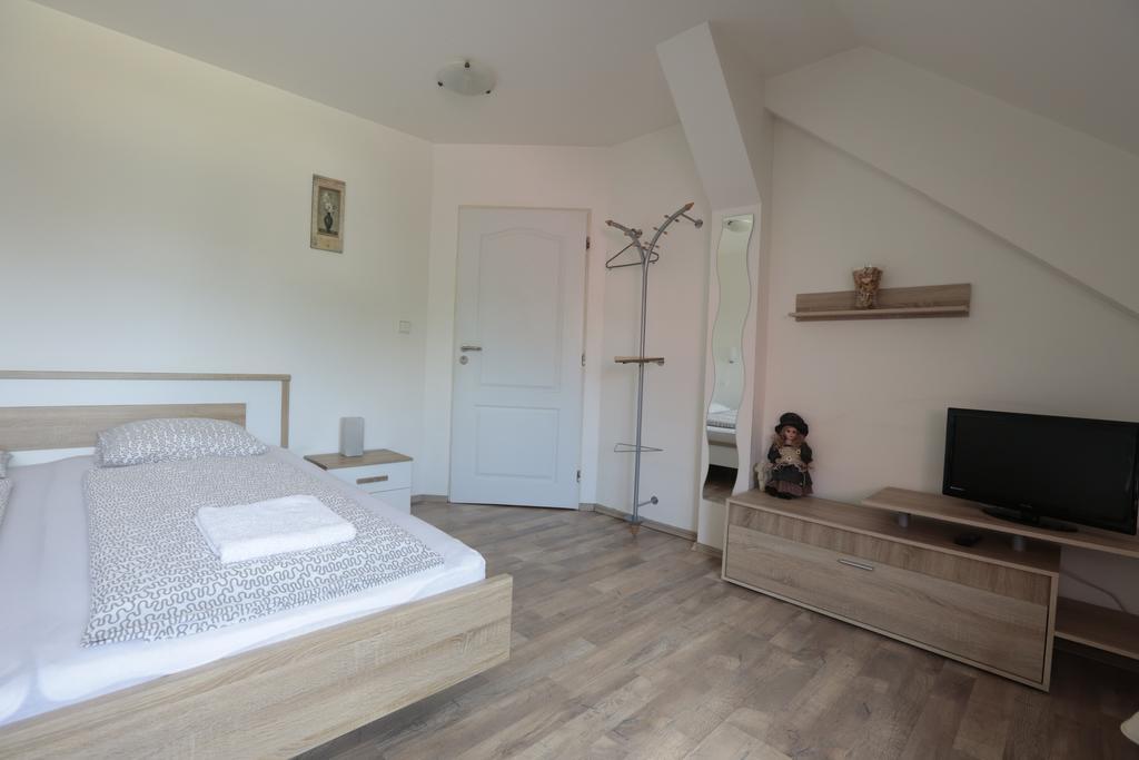 Penzion Na Cymbalku Horni Tranovice Kamer foto